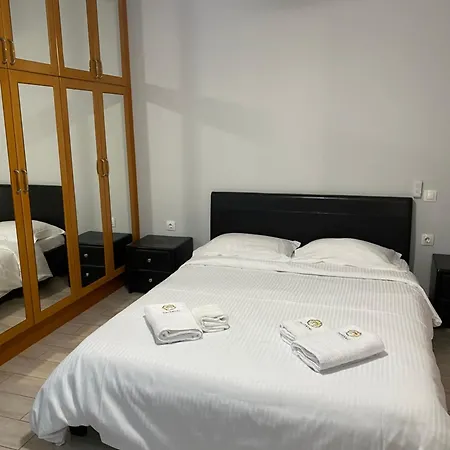 Arethousa View Getaway - Chalkida's Cozy Gem *