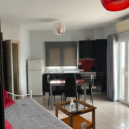 Arethousa View Getaway - Chalkida's Cozy Gem Apartment