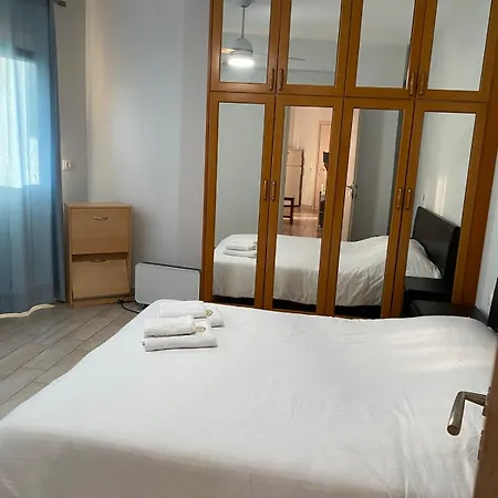 Apartment Arethousa View Getaway - Chalkida's Cozy Gem