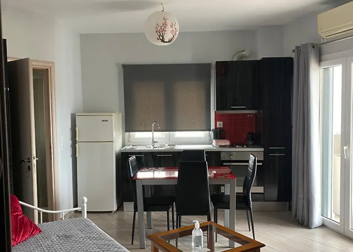 Arethousa View Getaway - Chalkida's Cozy Gem Apartment